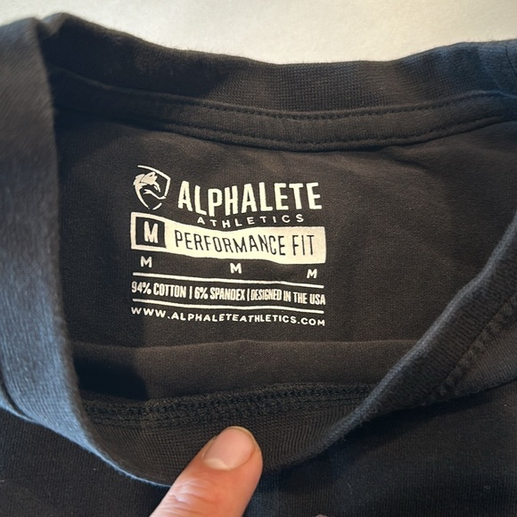 Alphalete long sleeve PBNS. - Picture 3 of 4